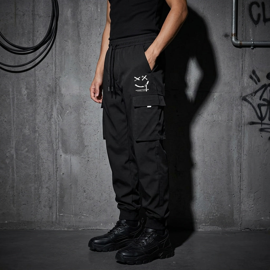 Smiley Utility Cargo Hose, seitlich, Techno Fashion, urbaner Look