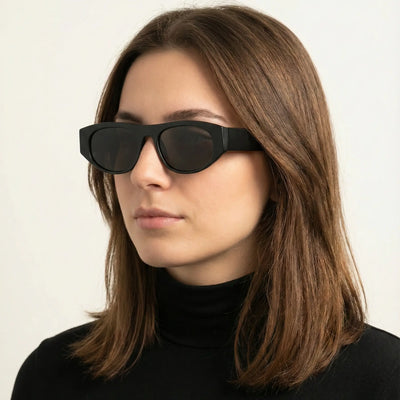 Shadow Curve Shades – Schwarze Sleek Techno Brille