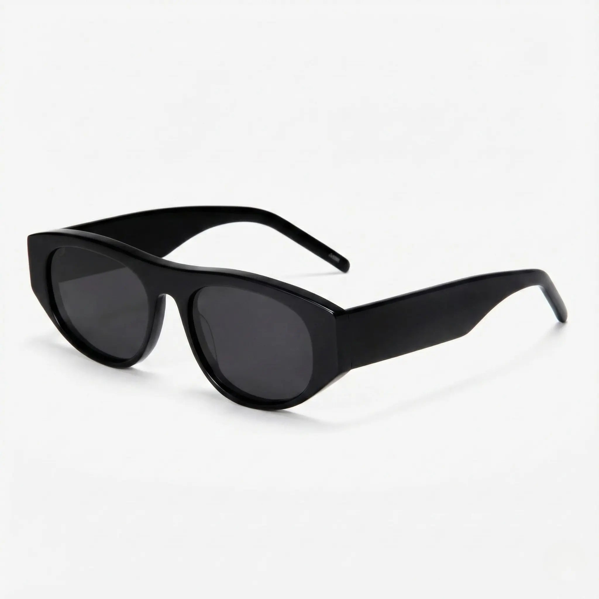 Shadow Curve Shades – Schwarze Sleek Techno Brille