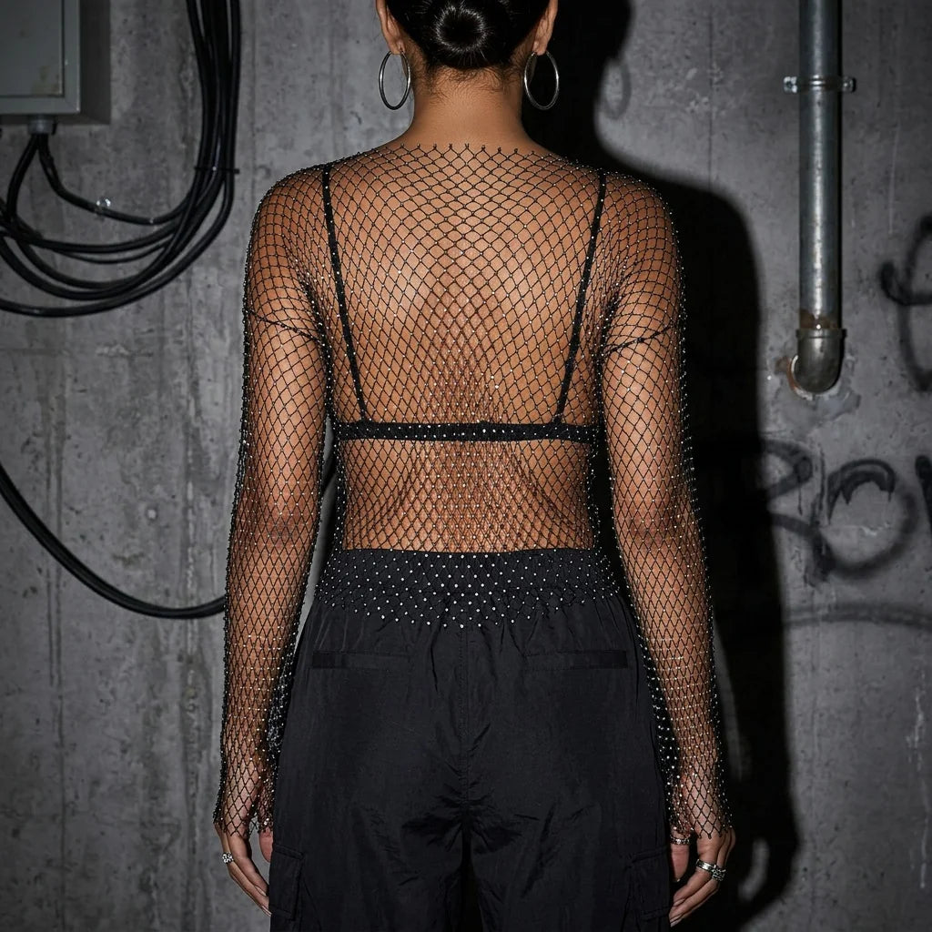 Rückansicht des Crystal Netz Longsleeves, schwarzer Look, Techno-Style