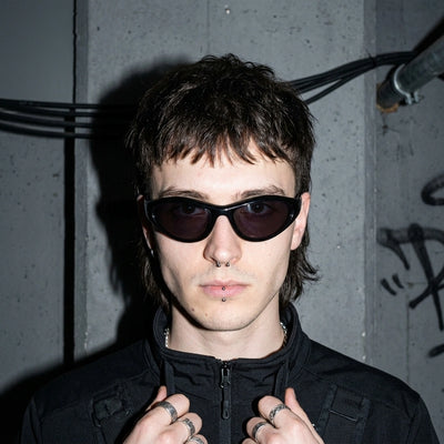 Darkwave Sleek Sonnenbrille für Raves - Frontansicht | Techno Essentials