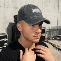 Grijze Techno Chaos Cap, zijaanzicht bij model